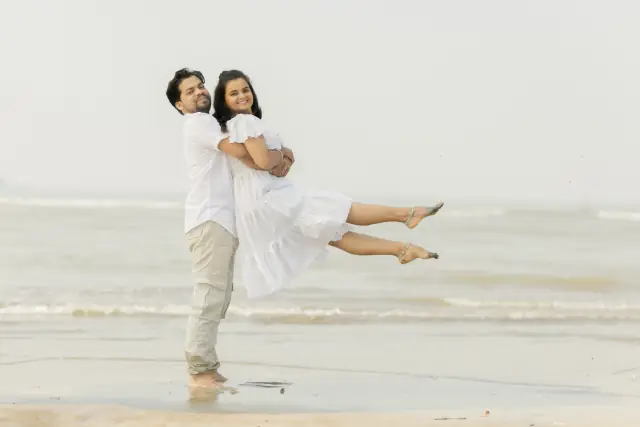 Alibaug pre wedding photograph 125