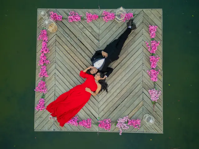 Cine City pre wedding photograph 345