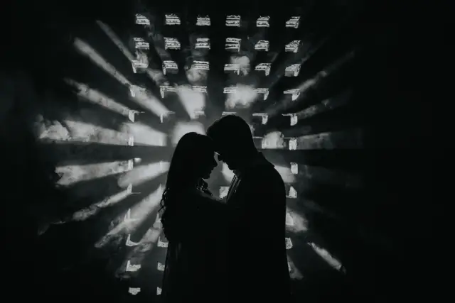 Cine City pre wedding photograph 28