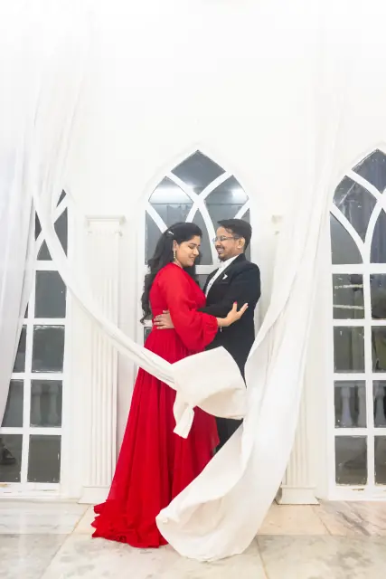 Cine City pre wedding photograph 37