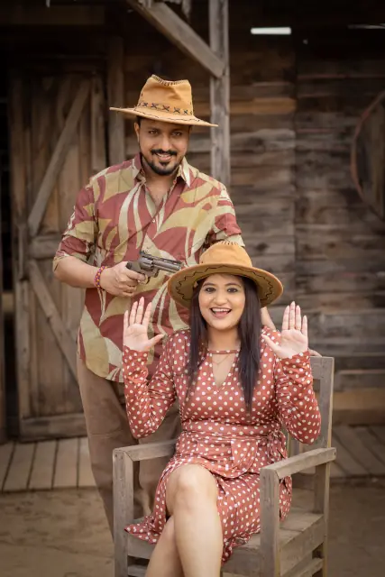 Cine City pre wedding photograph 58
