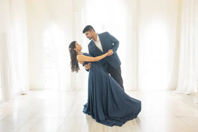 Cine City pre wedding photograph 65