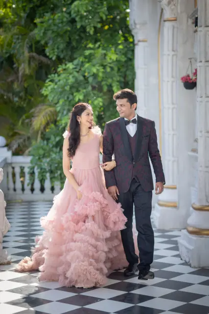 Cine City pre wedding photograph 125