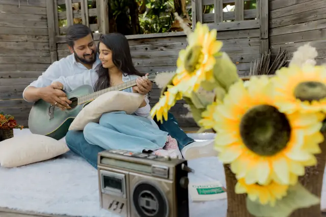 Cine City pre wedding photograph 145