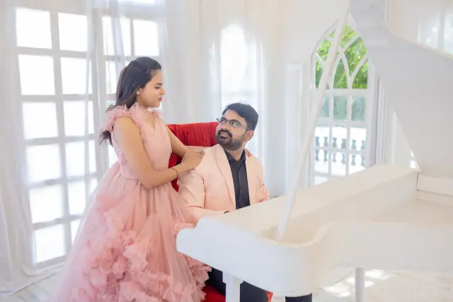 Cine City pre wedding photograph 184