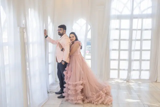 Cine City pre wedding photograph 189