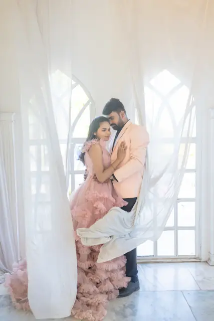 Cine City pre wedding photograph 190