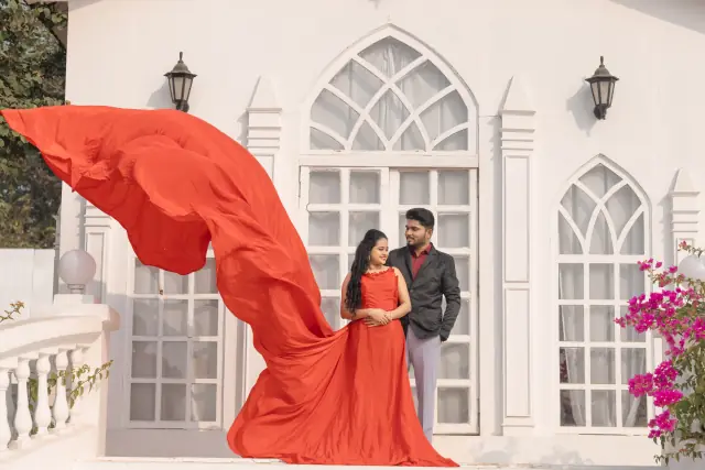Cine City pre wedding photograph 195