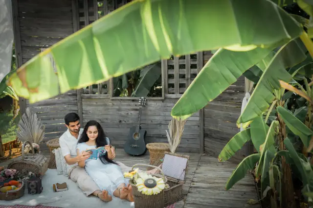 Cine City pre wedding photograph 301