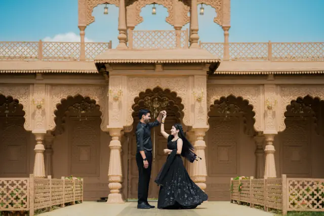 Cine City pre wedding photograph 315