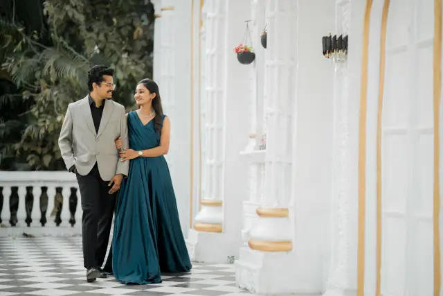Cine City pre wedding photograph 329