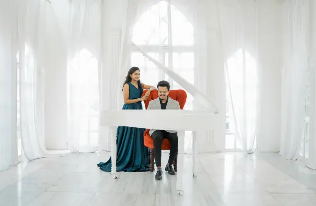 Cine City pre wedding photograph 334