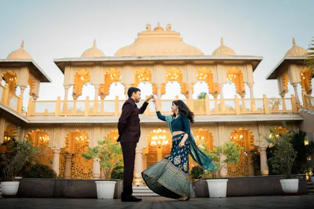 Locations Hub pre wedding photograph 17