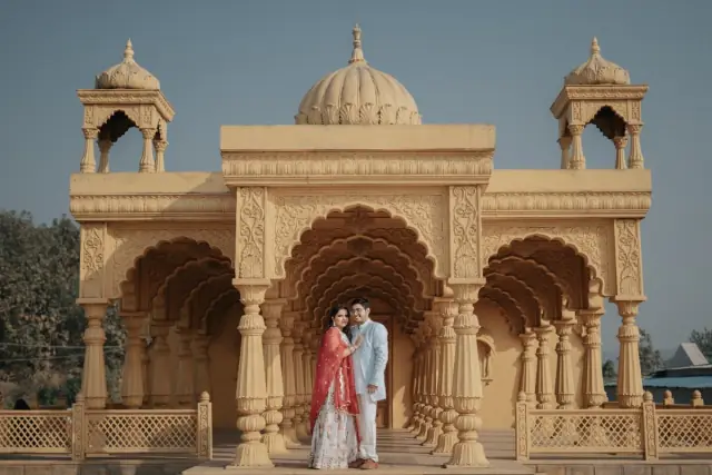 Sets in the City pre wedding photograph 10
